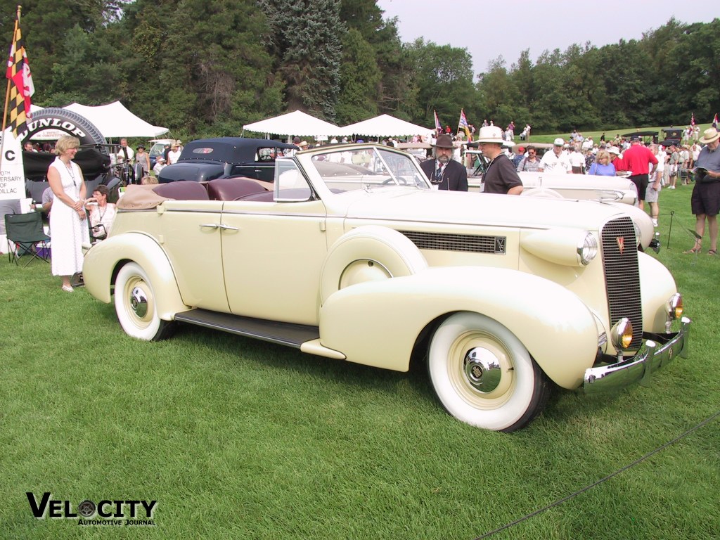 1937 Cadillac Model 6049 Convertible sedan