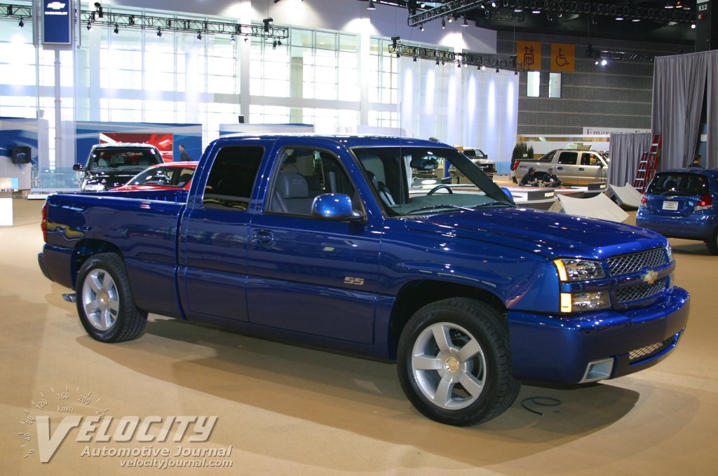 2003 Chevrolet Silverado SS 2003 Chicago Auto Show by Greg A Godsell