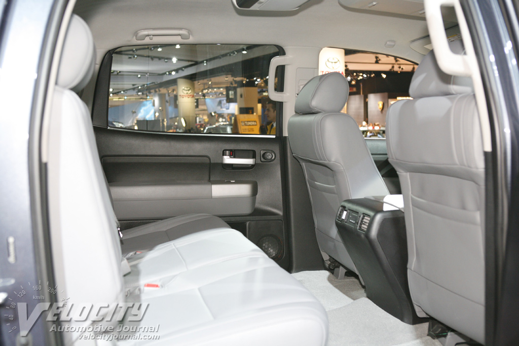 2012 Toyota Tundra Crewmax Pictures