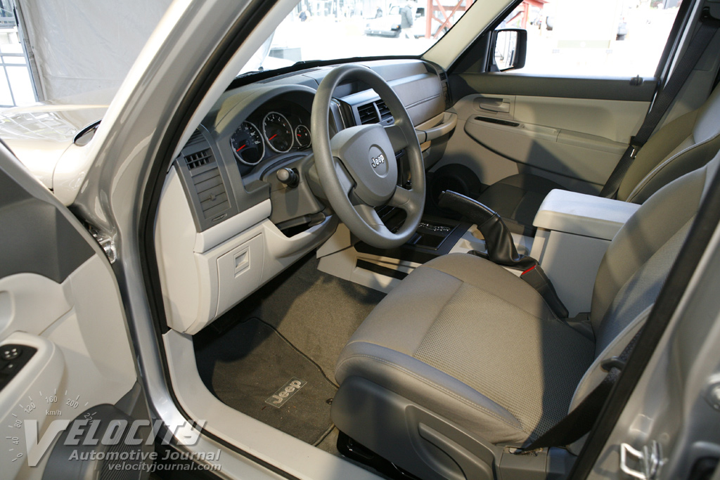 2012 Jeep Liberty Pictures