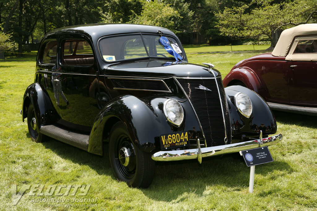 1937 Ford Tudor Sedan V8-60