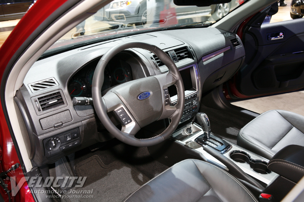 2012 Ford Fusion Pictures