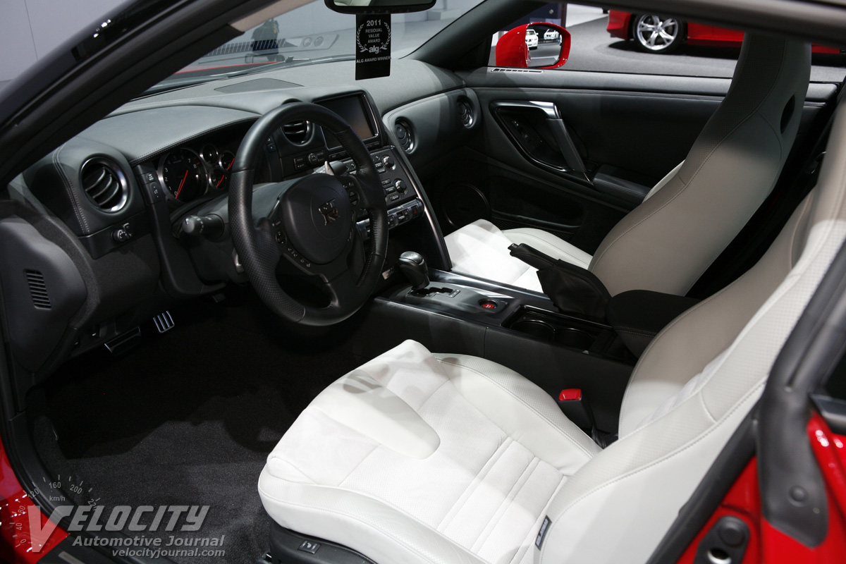 2012 Nissan Gt R Pictures