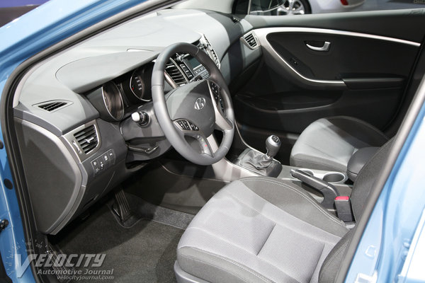 2013 Hyundai i30 3d Interior