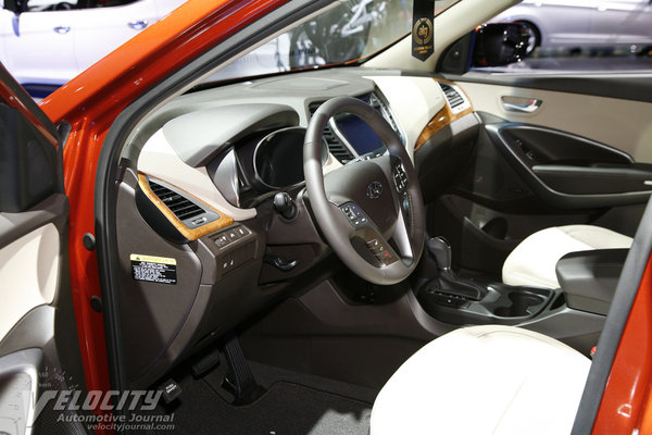 2013 Hyundai Santa Fe Sport Interior