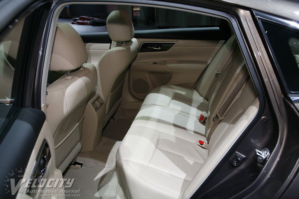 2013 Nissan Altima Interior