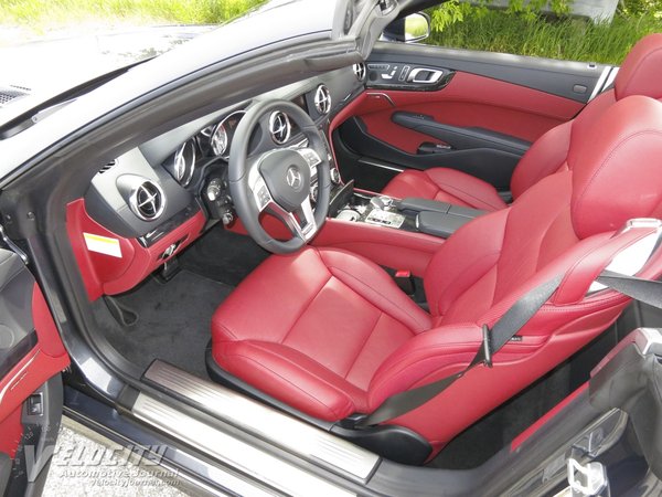 2013 Mercedes-Benz SL-Class SL550 Interior