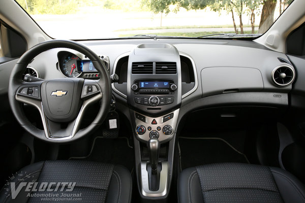 2012 Chevrolet Sonic LTZ 5d Instrumentation