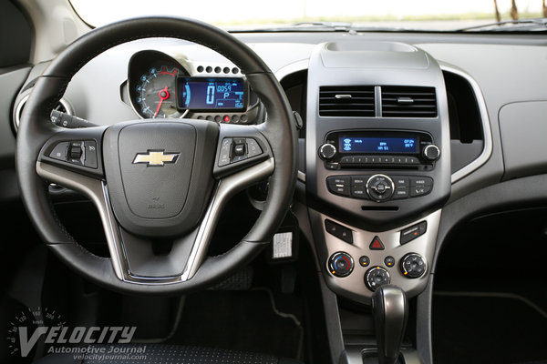 2012 Chevrolet Sonic LTZ 5d Instrumentation