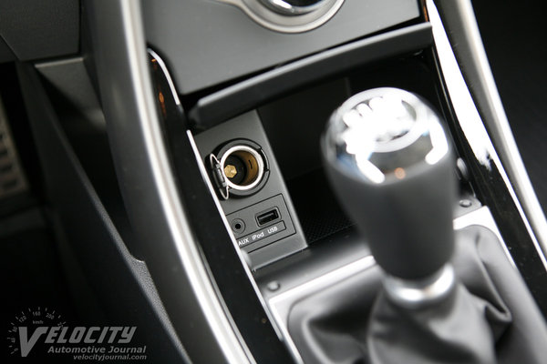 2013 Hyundai Elantra coupe Instrumentation