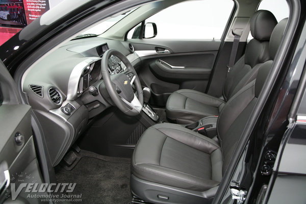2013 Chevrolet Orlando Interior