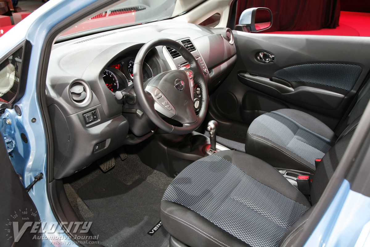 2014 Nissan Versa Note Pictures