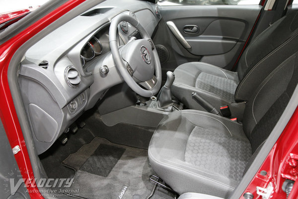 2013 Dacia Logan MCV Interior
