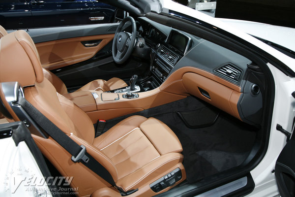 2014 BMW 6-Series M6 Convertible Interior
