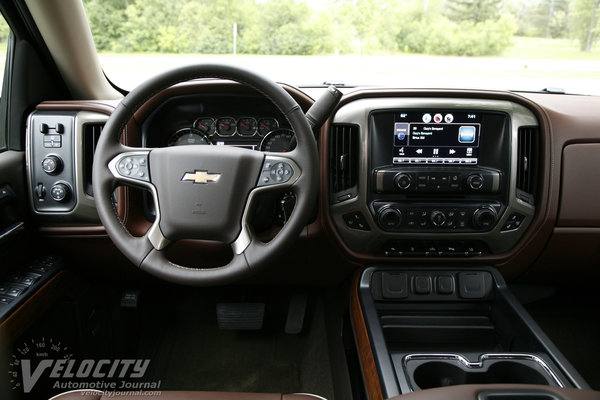 2014 Chevrolet Silverado 1500 High Country Crew Cab Instrumentation