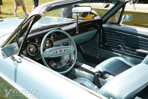 1968 Ford Mustang convertible Interior