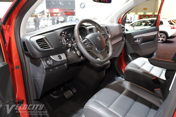 2016 Peugeot Traveller Interior