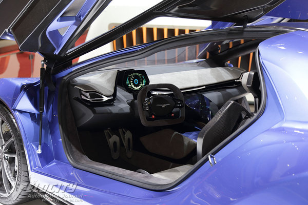 2016 Techrules GT96 Interior