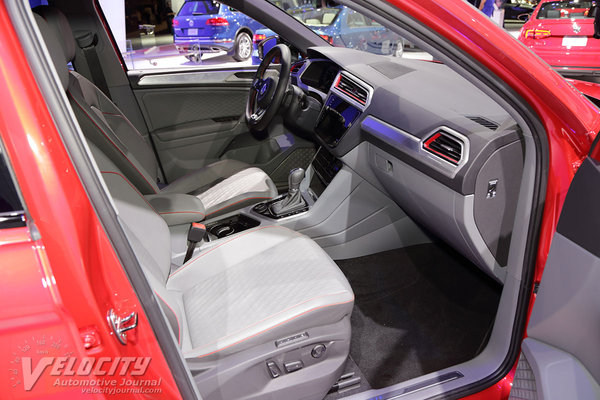 2016 Volkswagen Tiguan GTE Active Interior