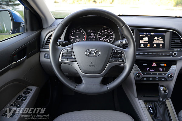 2017 Hyundai Elantra Limited sedan Instrumentation
