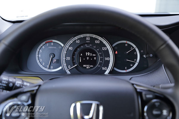 2017 Honda Accord Touring V6 Instrumentation