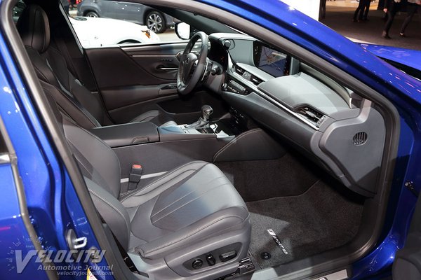 2019 Lexus ES Interior