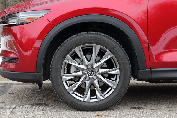 2019 Mazda CX-5 Signature Wheel