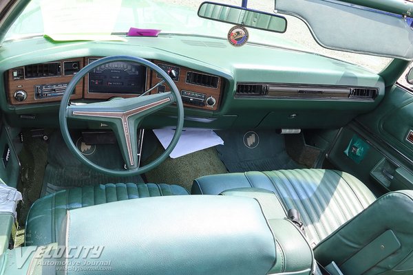 1973 Buick Centurian convertible Interior