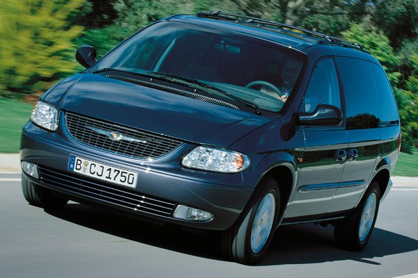 2002 Chrysler Voyager