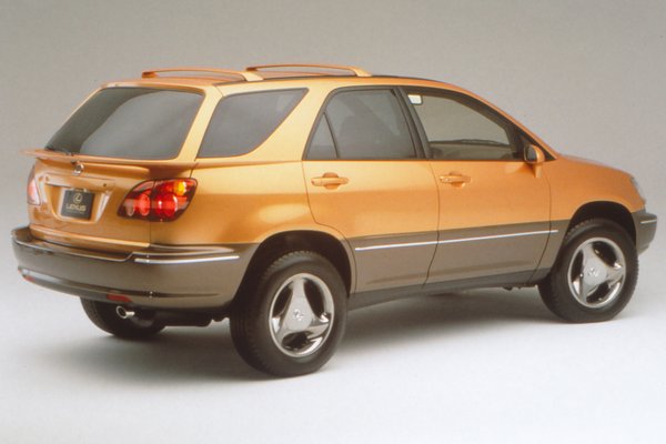 1997 Lexus Sport Luxury Vehicle