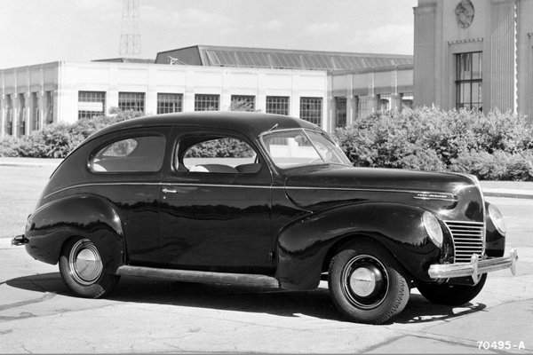 1939 Mercury 99A 2d sedan