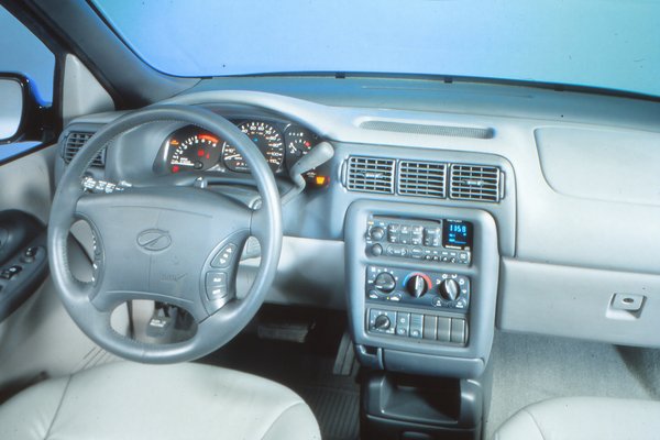 1997 Oldsmobile Silhouette Interior