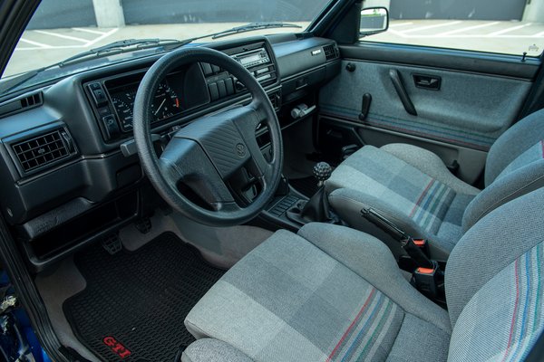 1990 Volkswagen Golf Country Interior