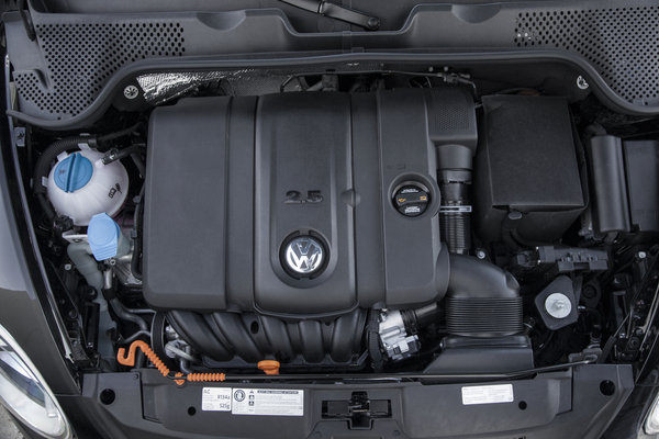 2013 Volkswagen Beetle Convertible Engine