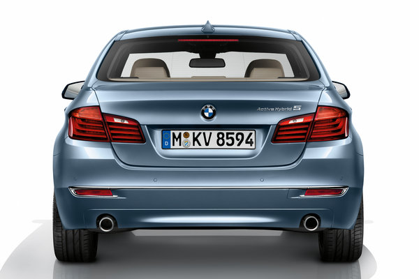 2014 BMW 5-Series ActiveHybrid 5 sedan