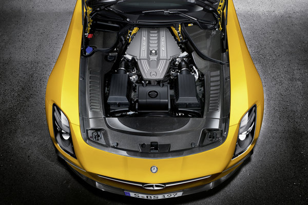 2014 Mercedes-Benz SLS AMG Black Series Engine