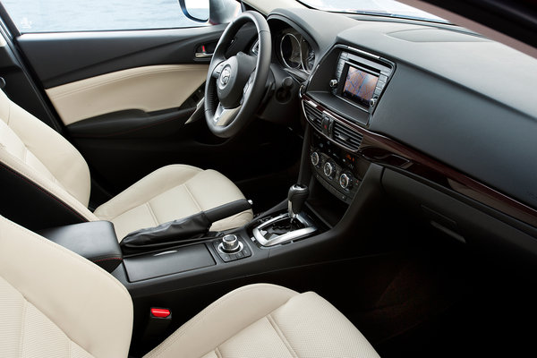 2014 Mazda Mazda6 Interior