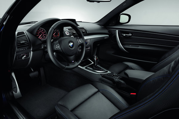 2013 BMW 1-Series 135is Interior
