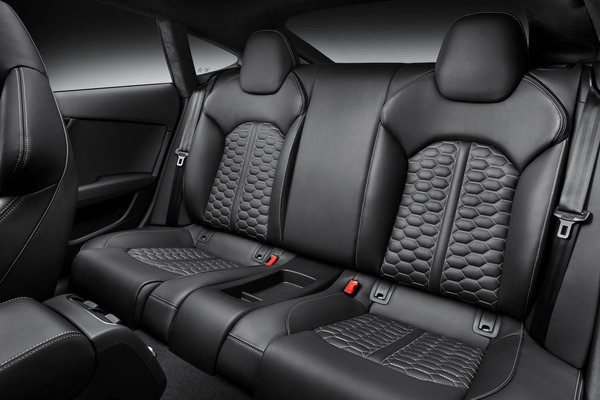 2014 Audi RS 7 Interior