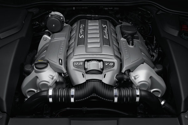 2014 Porsche Cayenne Turbo S Engine