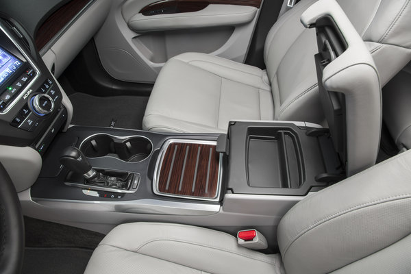 2014 Acura MDX Interior