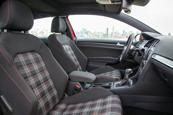 2015 Volkswagen Golf GTI 3d Interior