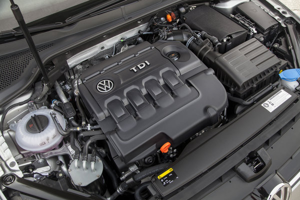 2015 Volkswagen Golf 5d Engine