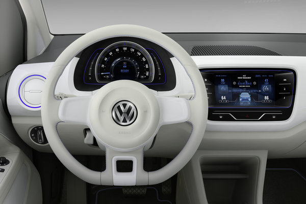 2013 Volkswagen Twin-Up Instrumentation