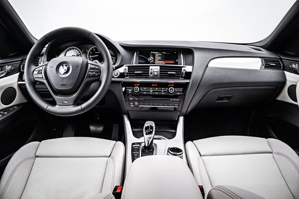 2015 BMW X4 Interior