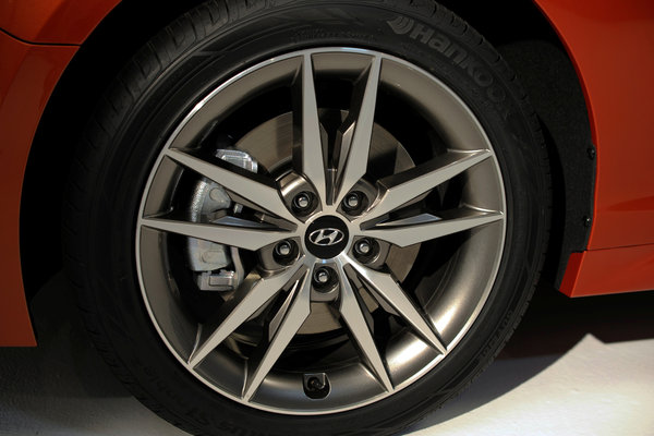2015 Hyundai Sonata 2.0T Wheel