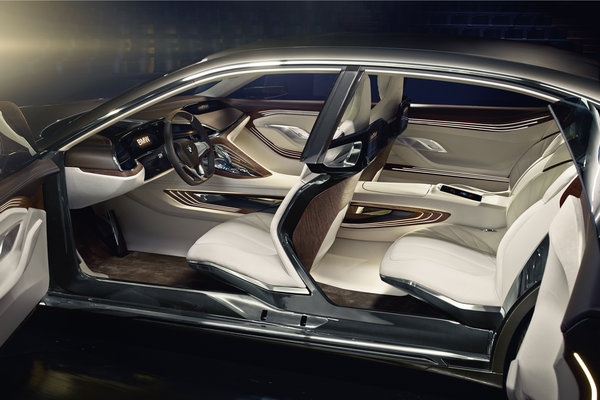 2014 BMW Vision Future Luxury Interior