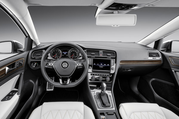 2014 Volkswagen Golf Edition Interior