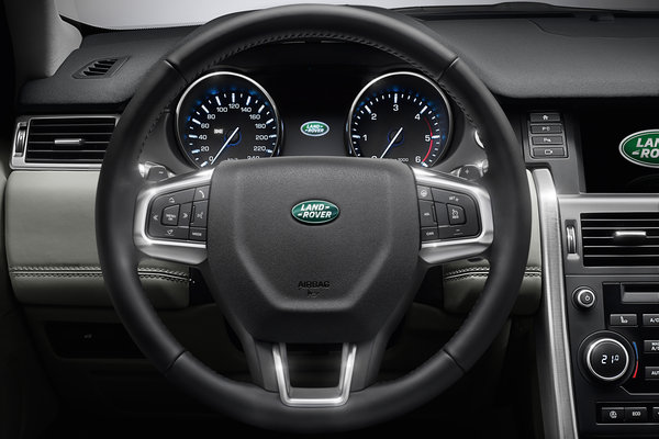 2015 Land Rover Discovery Sport Instrumentation
