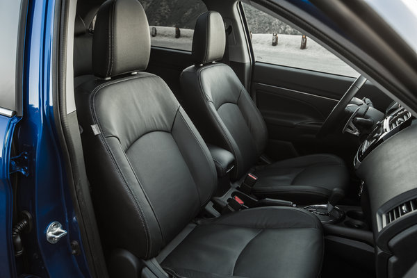 2015 Mitsubishi Outlander Sport Interior